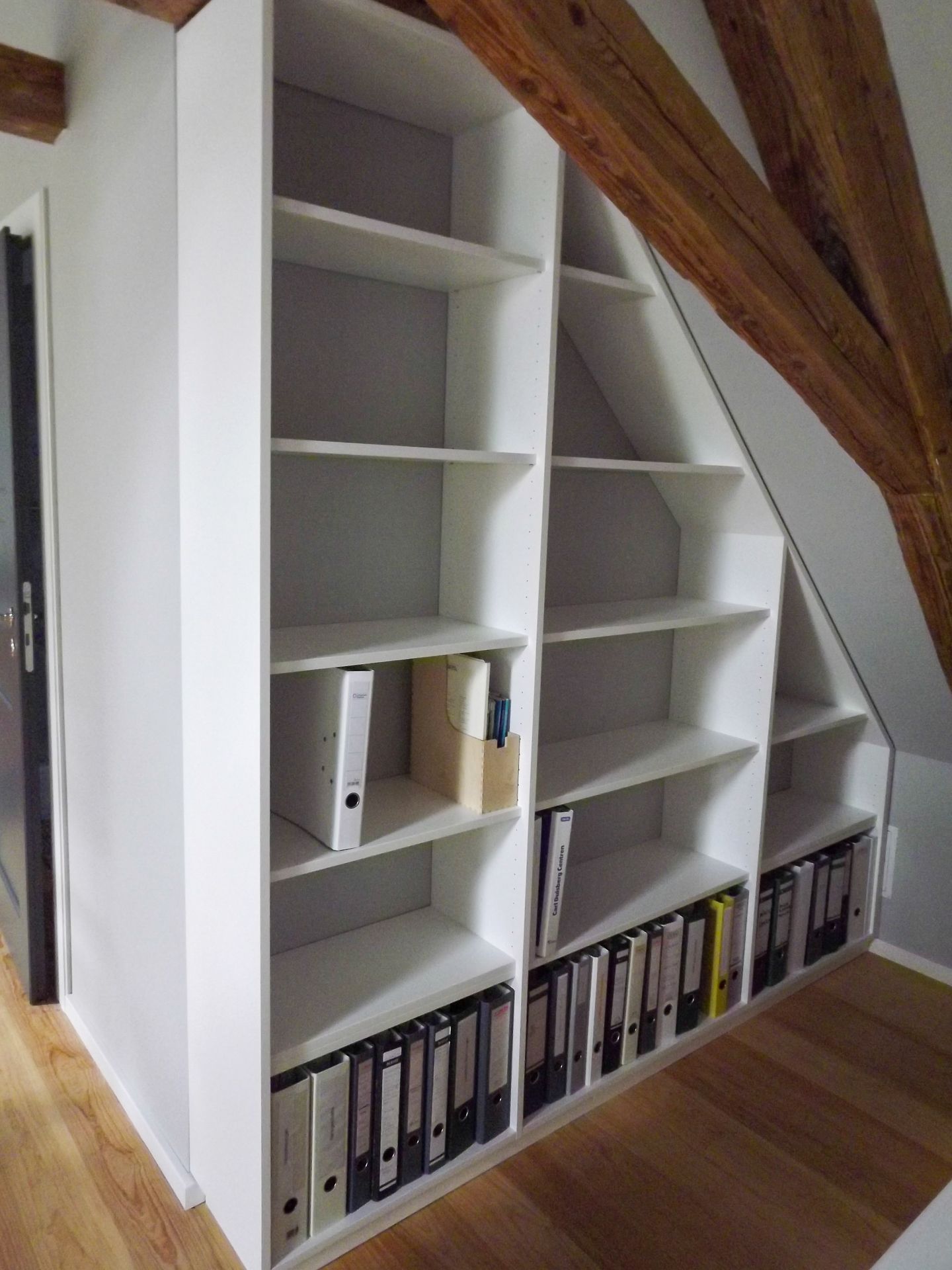 Einbauregale im Altbau